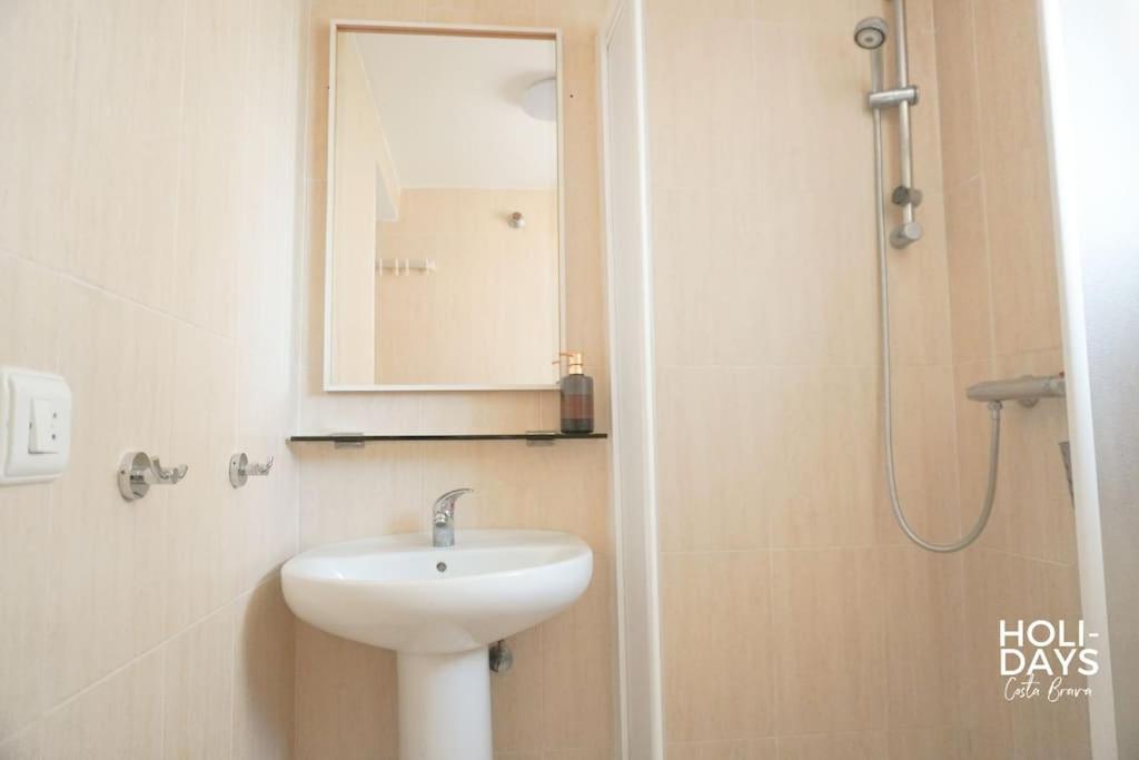 Apartamento Marina Dreams Росес Екстериор снимка