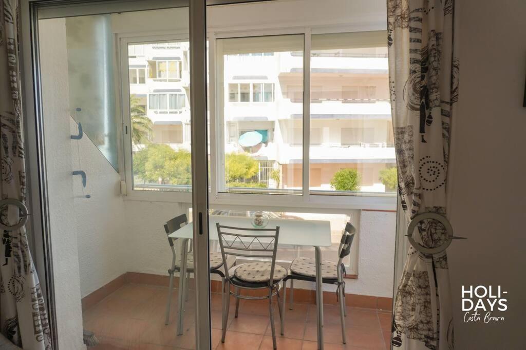 Apartamento Marina Dreams Росес Екстериор снимка